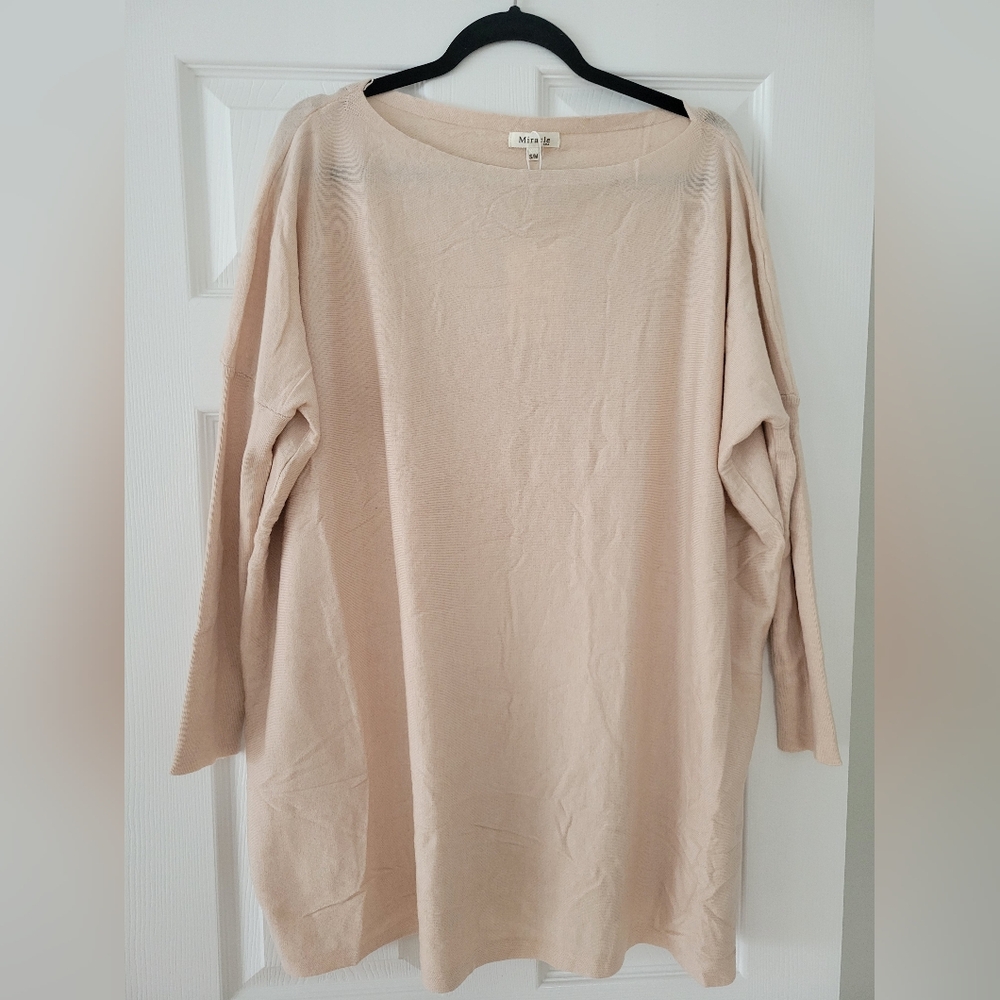 NWT Women's Sweater Size S/M